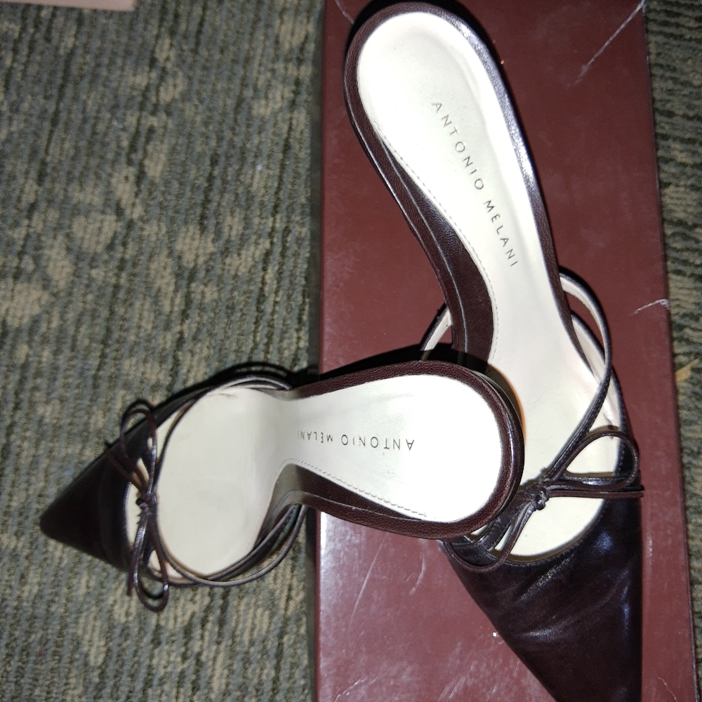 Stitch Pointed Classic Slingback Pump Sz 8